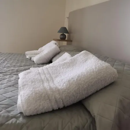 Bed & Breakfast Montesarchiorooms *