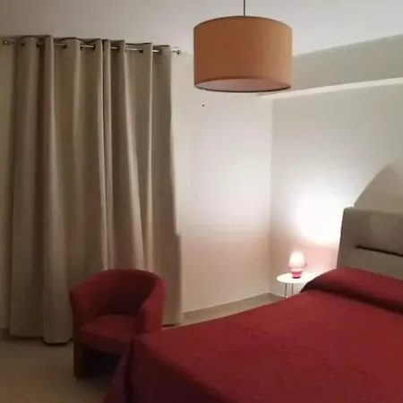 Montesarchiorooms Couette-café 3*