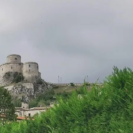 Montesarchiorooms Bed & Breakfast